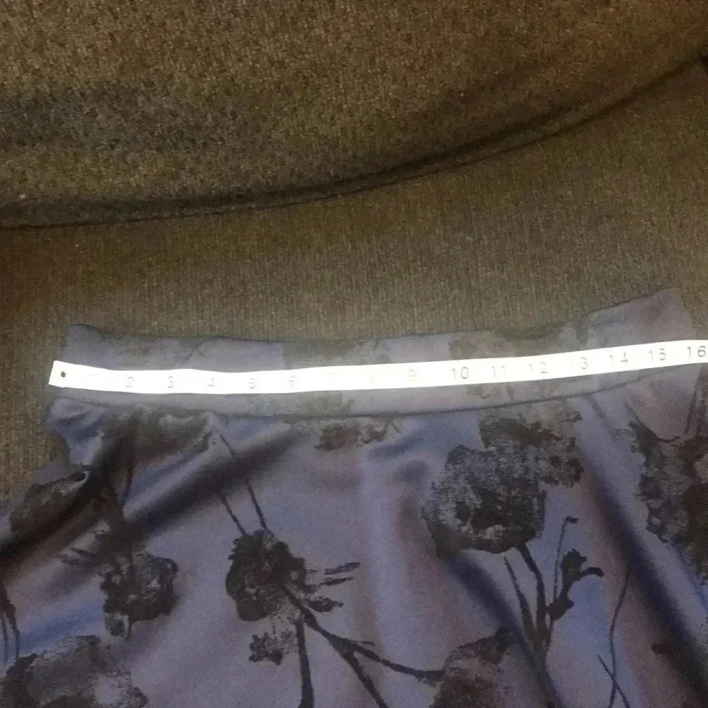 NWOT Faith and Joy by Monteau Navy/Black Floral Skirt w/Sheer Accent Hem- XL - Picture 4 of 9
